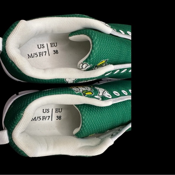 Green Oregon Duck Themed Sneakers - Picture 6 of 6